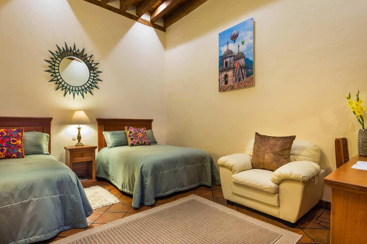 Hotel Casa Del Naranjo Pátzcuaro Екстериор снимка