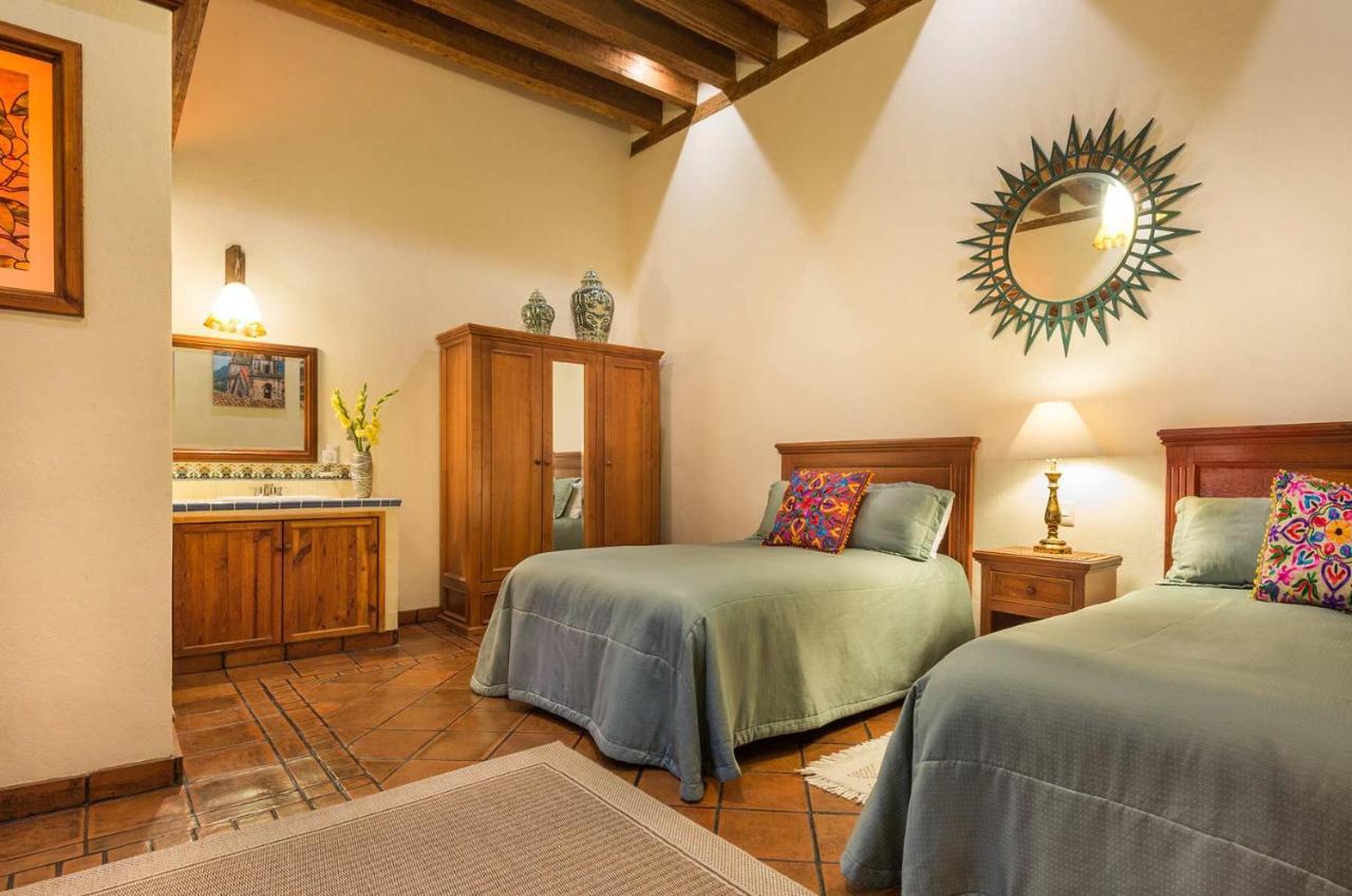 Hotel Casa Del Naranjo Pátzcuaro Екстериор снимка