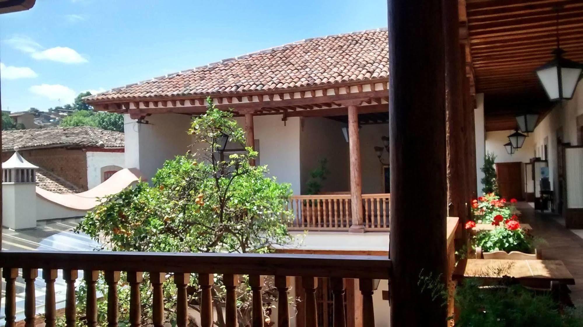 Hotel Casa Del Naranjo Pátzcuaro Екстериор снимка